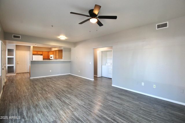 6770 N 47TH Avenue 1021, Glendale, AZ 85301