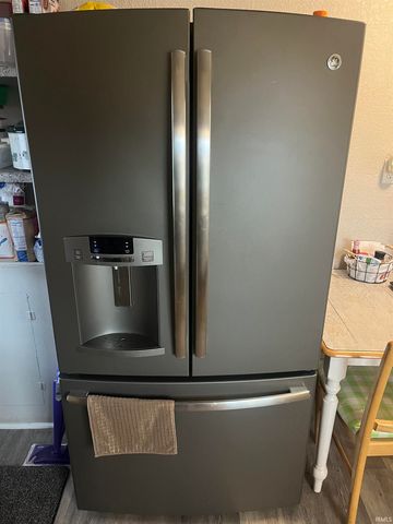 2713 Prairie Grove Drive Drive, Fort Wayne, IN 46809