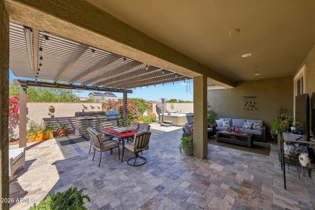 18736 W MONTEBELLO Avenue, Litchfield Park, AZ 85340