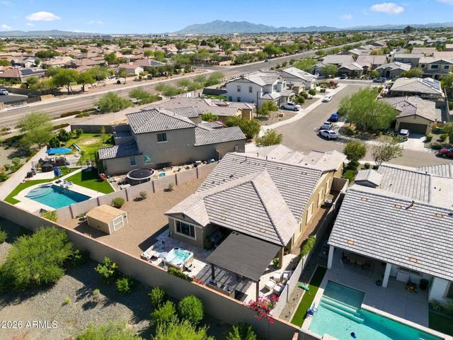 18736 W MONTEBELLO Avenue, Litchfield Park, AZ 85340