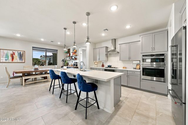 18736 W MONTEBELLO Avenue, Litchfield Park, AZ 85340