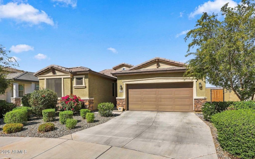 18736 W MONTEBELLO Avenue, Litchfield Park, AZ 85340 — photo 3