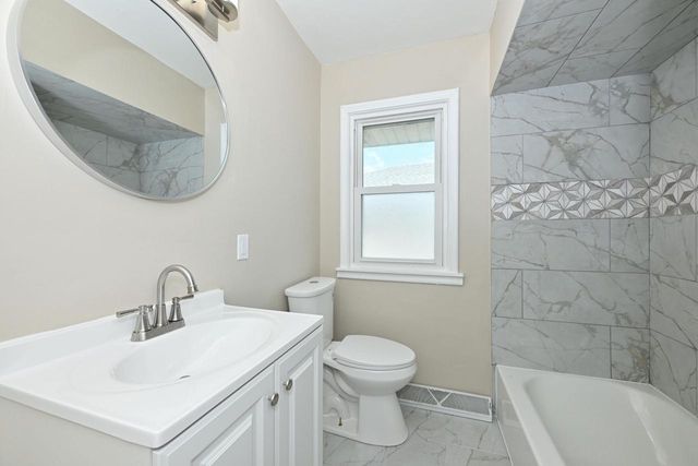 4300 N 73rd STREET, Milwaukee, WI 53216