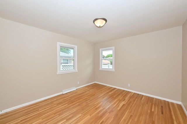 4300 N 73rd STREET, Milwaukee, WI 53216