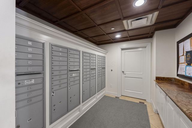 3175 Tremont Road, 313, Columbus, OH 43221