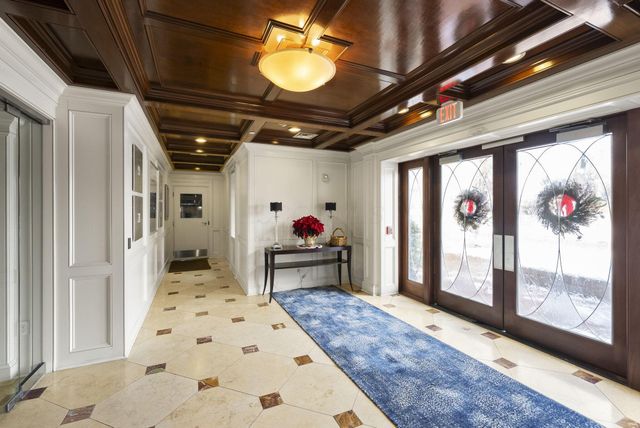 3175 Tremont Road, 313, Columbus, OH 43221