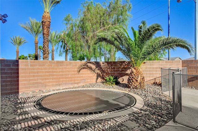 10017 Central Valley Avenue, Las Vegas, NV 89149