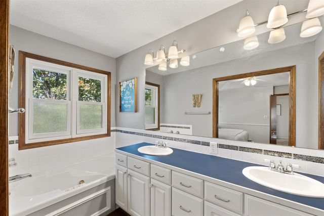 506 E Wild Plum Circle, Derby, KS 67037