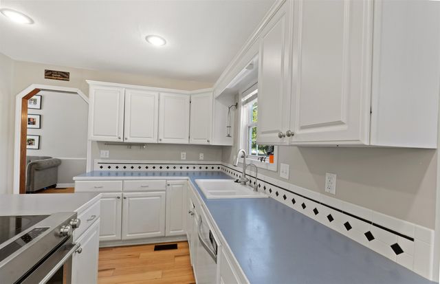 506 E Wild Plum Circle, Derby, KS 67037