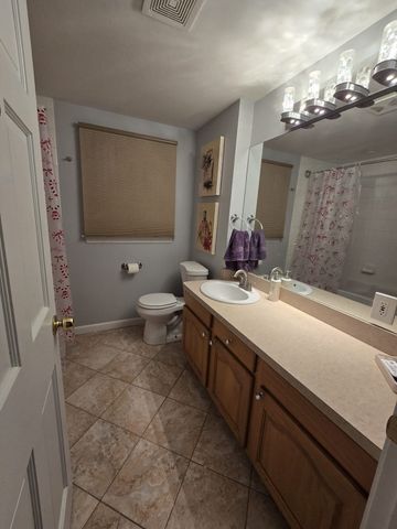 20 Farm Pond Rd, Dracut, MA 01826
