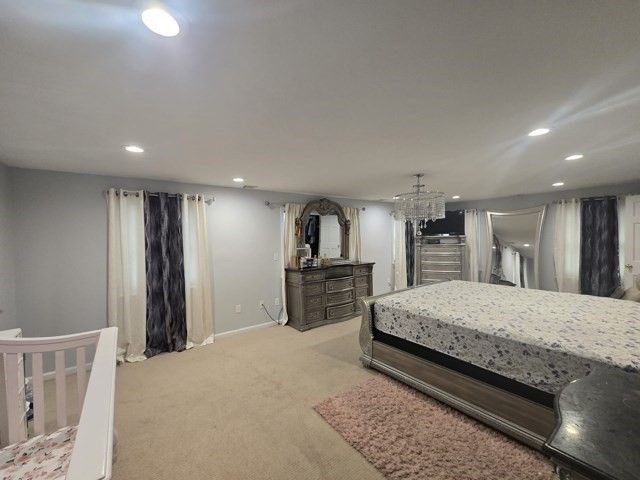 20 Farm Pond Rd, Dracut, MA 01826