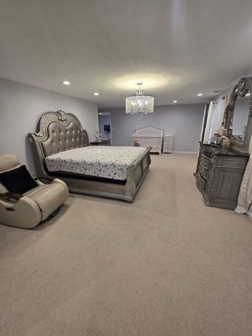 20 Farm Pond Rd, Dracut, MA 01826