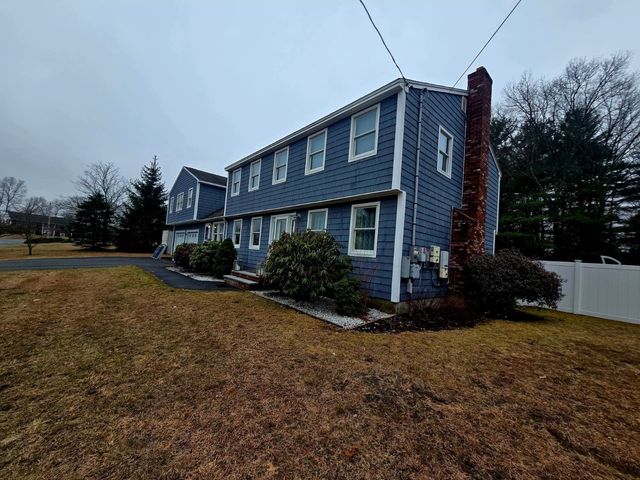 20 Farm Pond Rd, Dracut, MA 01826