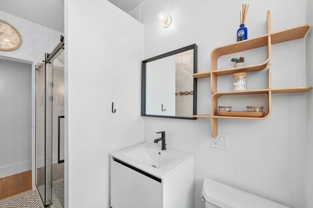 105-107 Adena Rd 105, Newton, MA 02465