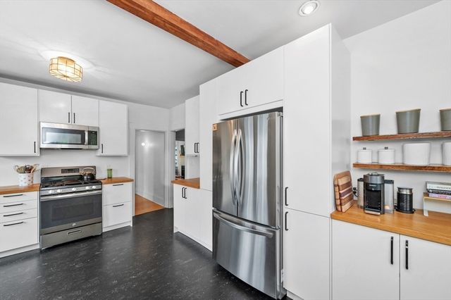 105-107 Adena Rd 105, Newton, MA 02465