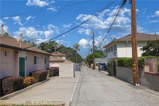 303 N Glendora Avenue, Glendora, CA 91741