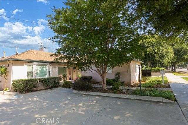 303 N Glendora Avenue, Glendora, CA 91741