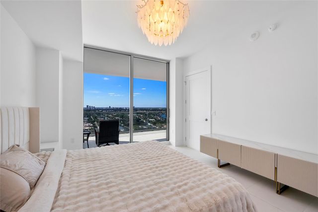 153 N Seabreeze 1803-S, Fort Lauderdale, FL 33304