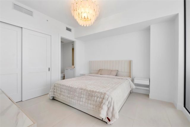 153 N Seabreeze 1803-S, Fort Lauderdale, FL 33304