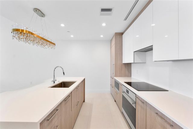 153 N Seabreeze 1803-S, Fort Lauderdale, FL 33304