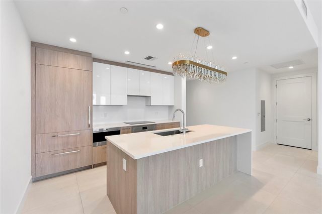 153 N Seabreeze 1803-S, Fort Lauderdale, FL 33304