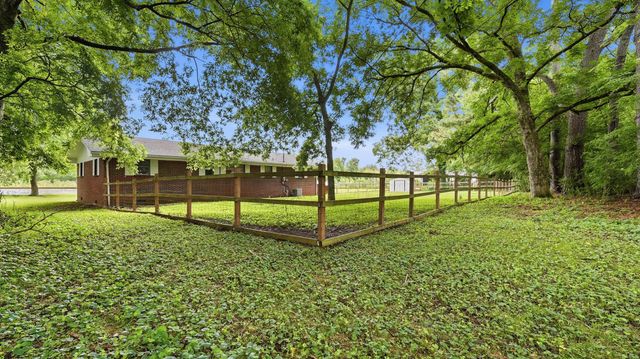 132 Cr 738 Road, Riceville, TN 37370