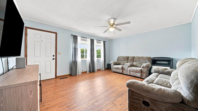 132 Cr 738 Road, Riceville, TN 37370