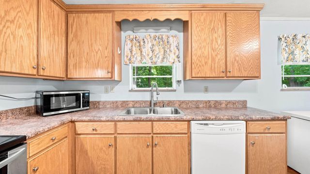 132 Cr 738 Road, Riceville, TN 37370