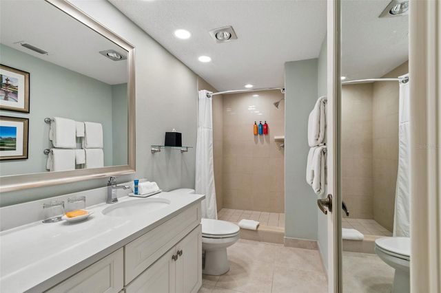 36750 US HIGHWAY 19 N 13204, Palm Harbor, FL 34684