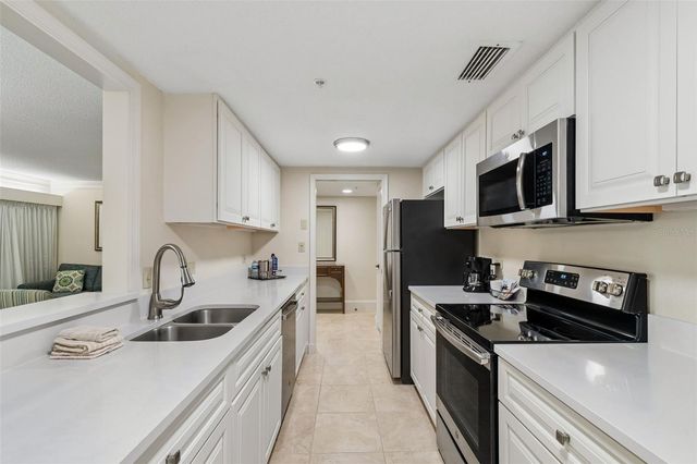 36750 US HIGHWAY 19 N 13204, Palm Harbor, FL 34684