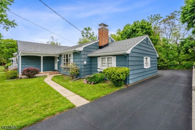 300 Arnold Ave, North Plainfield Boro, NJ 07063
