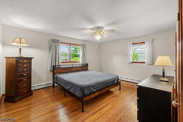 300 Arnold Ave, North Plainfield Boro, NJ 07063