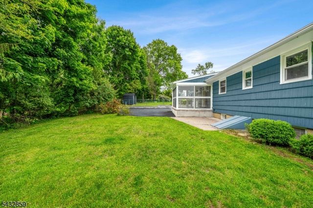 300 Arnold Ave, North Plainfield Boro, NJ 07063