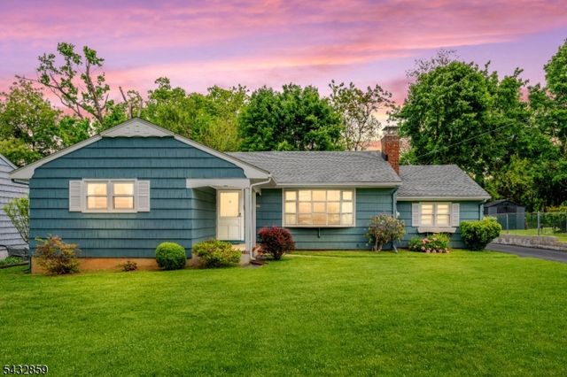 300 Arnold Ave, North Plainfield Boro, NJ 07063