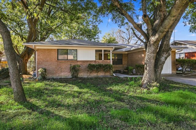 704 Pershing Drive, Denton, TX 76209