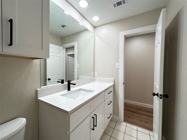 1756 Red Oak Circle, Sulphur Springs, TX 75482