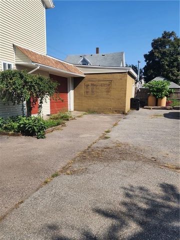 181 Benefit Street Street, Pawtucket, RI 02861