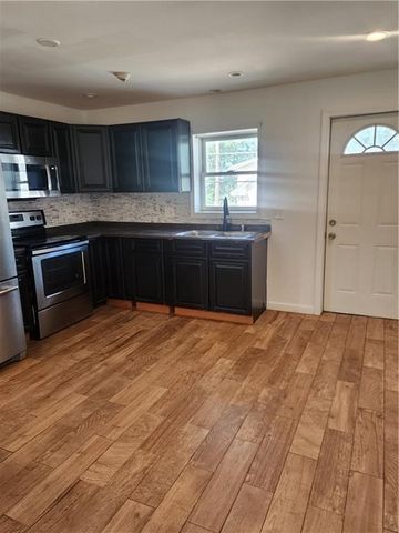 181 Benefit Street Street, Pawtucket, RI 02861