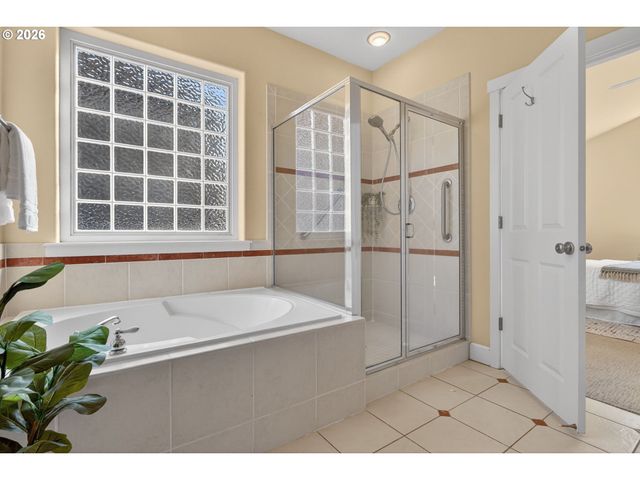 9942 Nw JUSTUS Ln, Portland, OR 97229