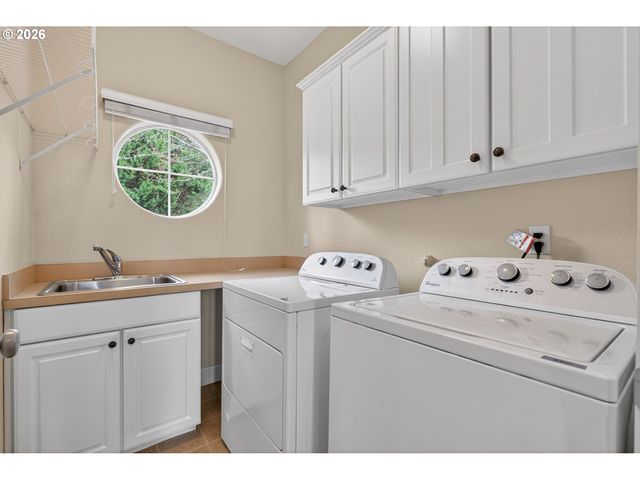 9942 Nw JUSTUS Ln, Portland, OR 97229