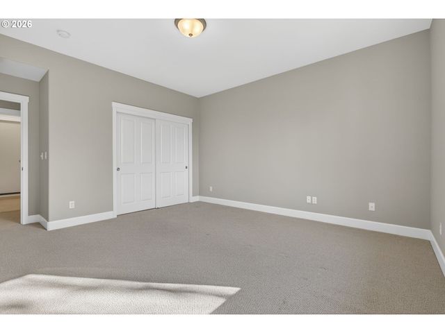 9942 Nw JUSTUS Ln, Portland, OR 97229