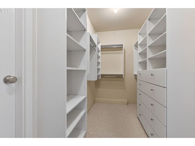 9942 Nw JUSTUS Ln, Portland, OR 97229