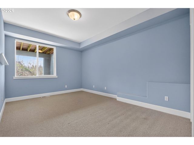 9942 Nw JUSTUS Ln, Portland, OR 97229