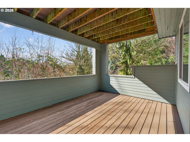 9942 Nw JUSTUS Ln, Portland, OR 97229