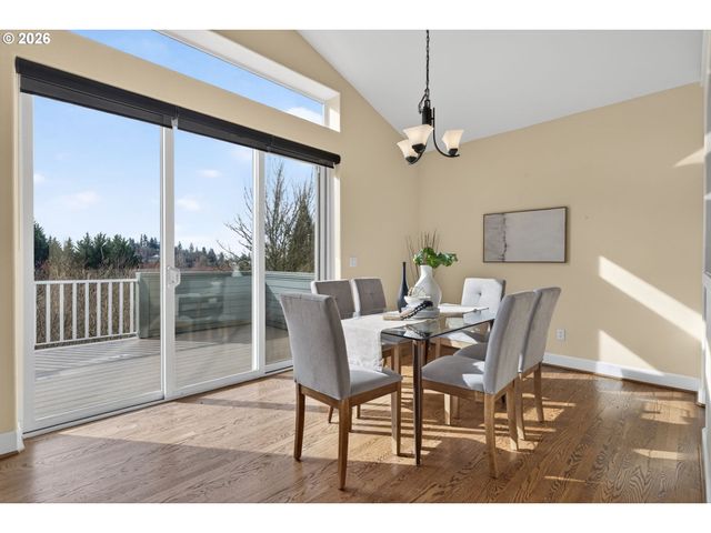 9942 Nw JUSTUS Ln, Portland, OR 97229