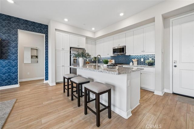 27466 Mercantile Court 205, Valencia, CA 91381