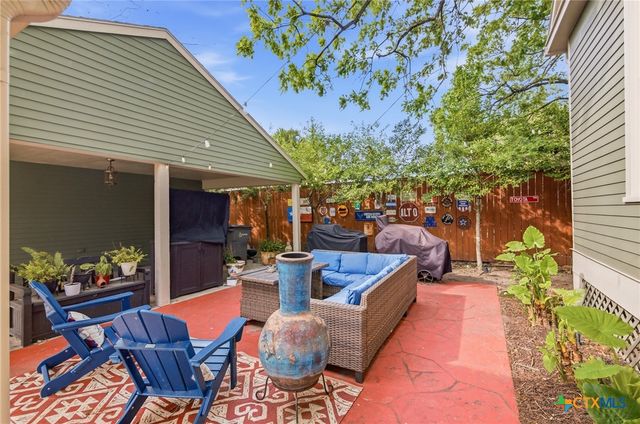 801 N Craig Street, Victoria, TX 77901