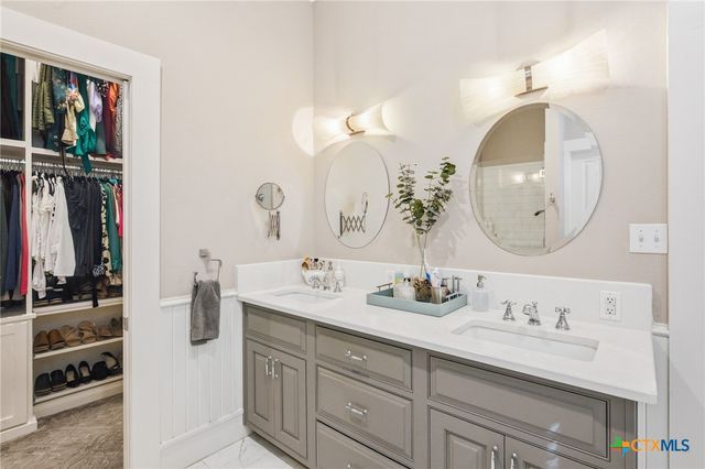 801 N Craig Street, Victoria, TX 77901