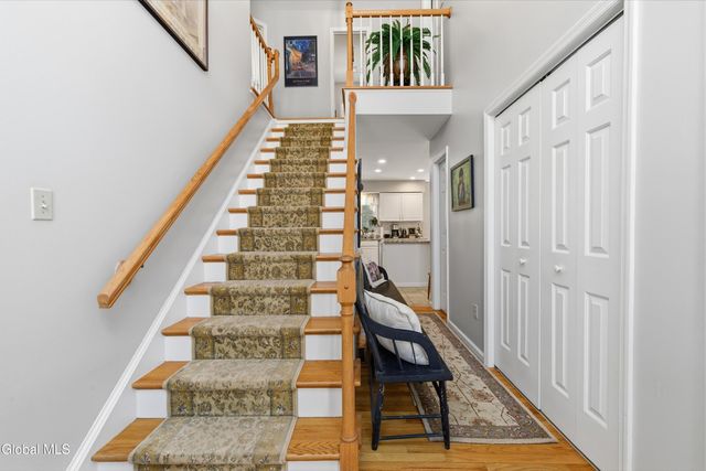 7 Bluebird Court, Saratoga Springs, NY 12866