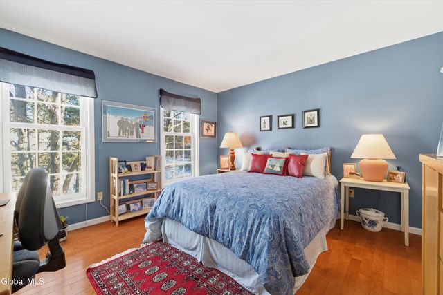 7 Bluebird Court, Saratoga Springs, NY 12866